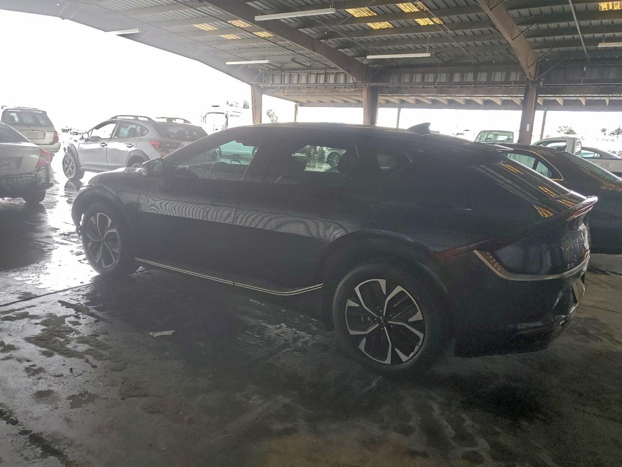 2022 KIA EV6 LIGHT photo 2