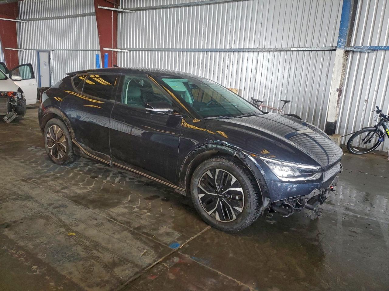 2022 KIA EV6 LIGHT photo 4