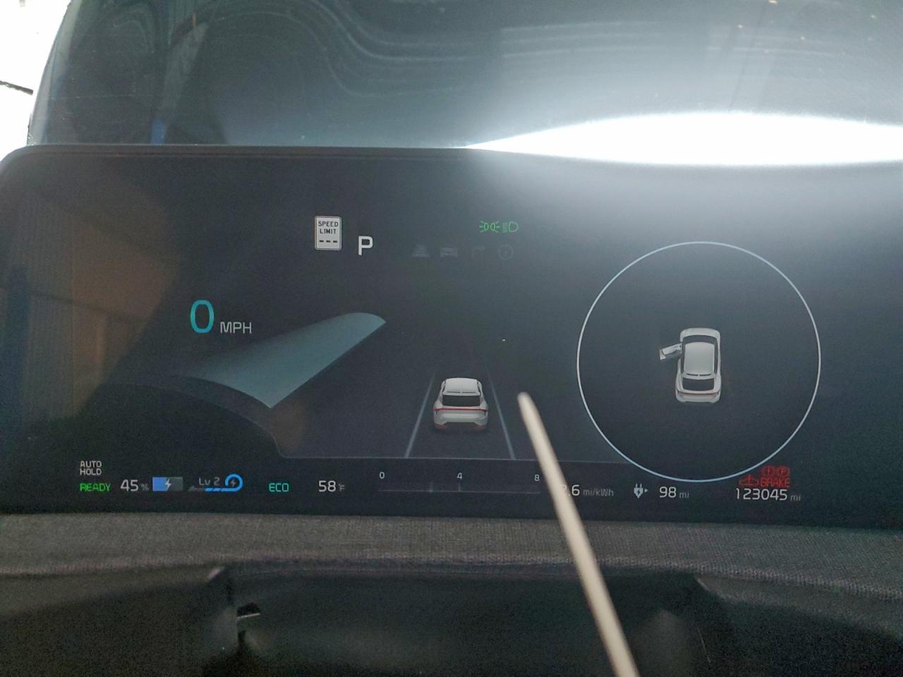 2022 KIA EV6 LIGHT photo 9