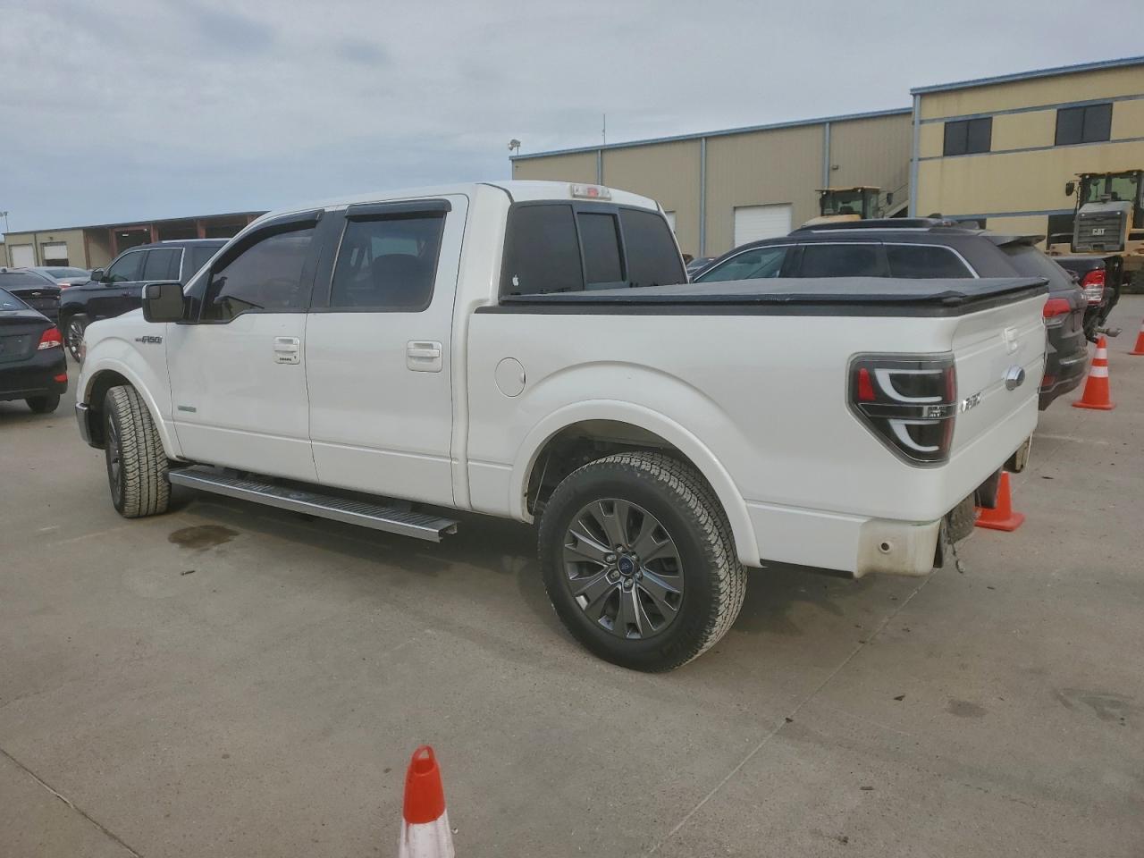 2014 FORD F150 SUPERCREW photo 2