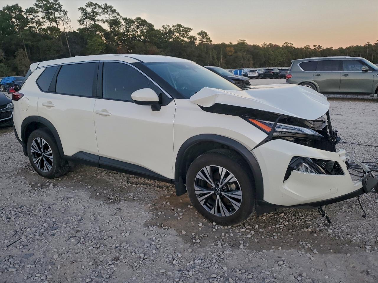 2023 NISSAN ROGUE SV photo 4