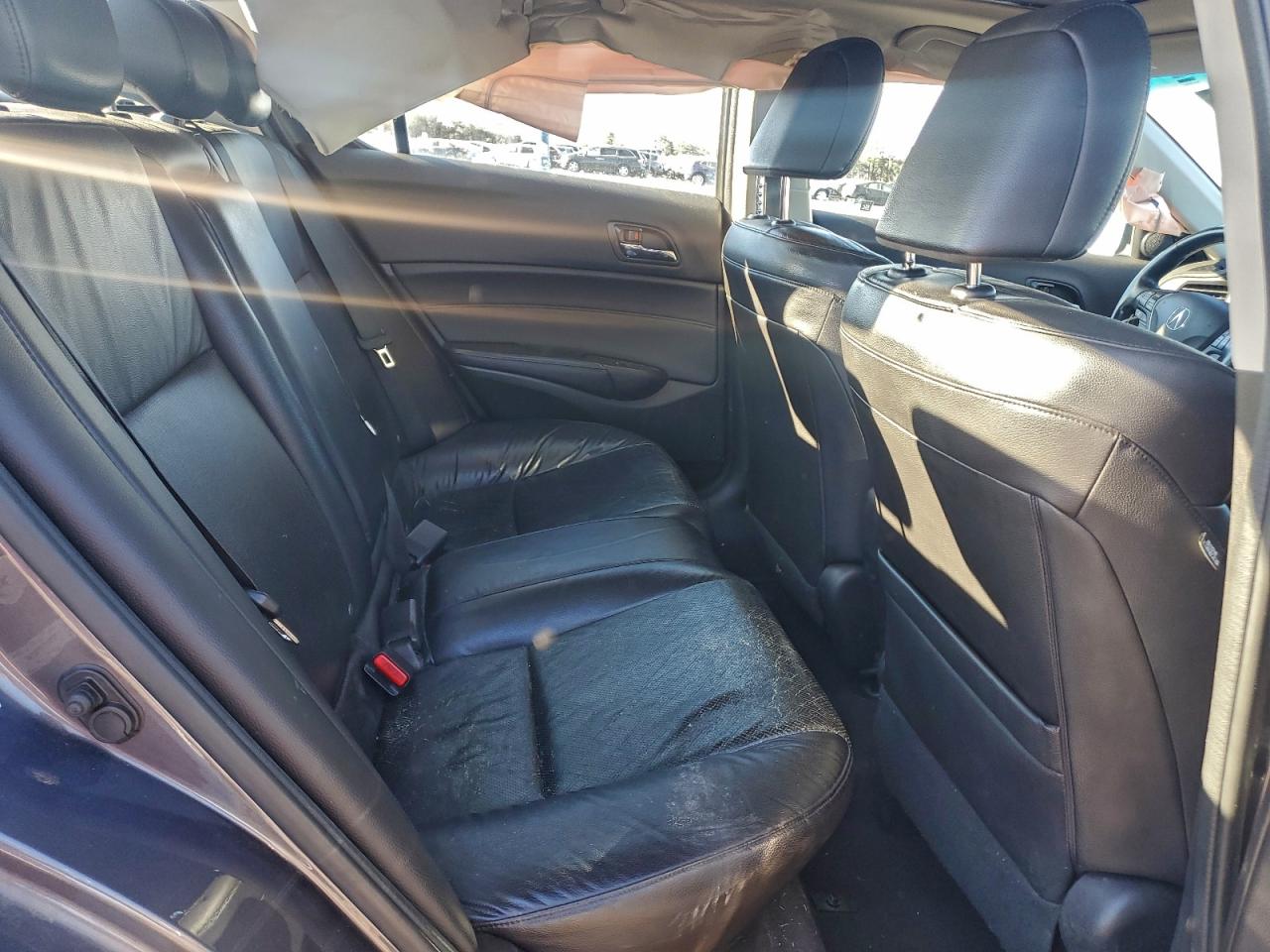 2015 ACURA ILX 20 photo 10