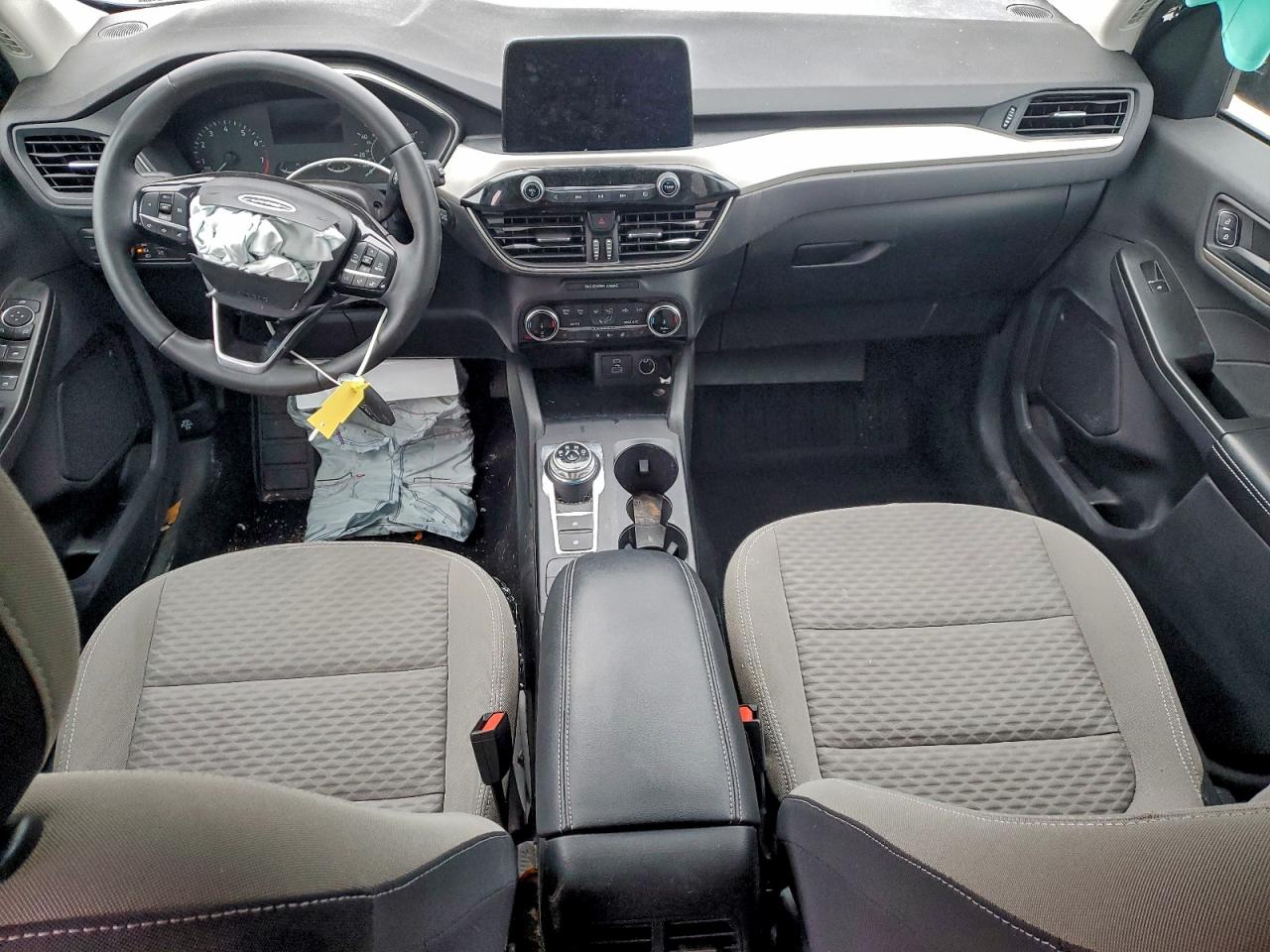 2022 FORD ESCAPE SE photo 8