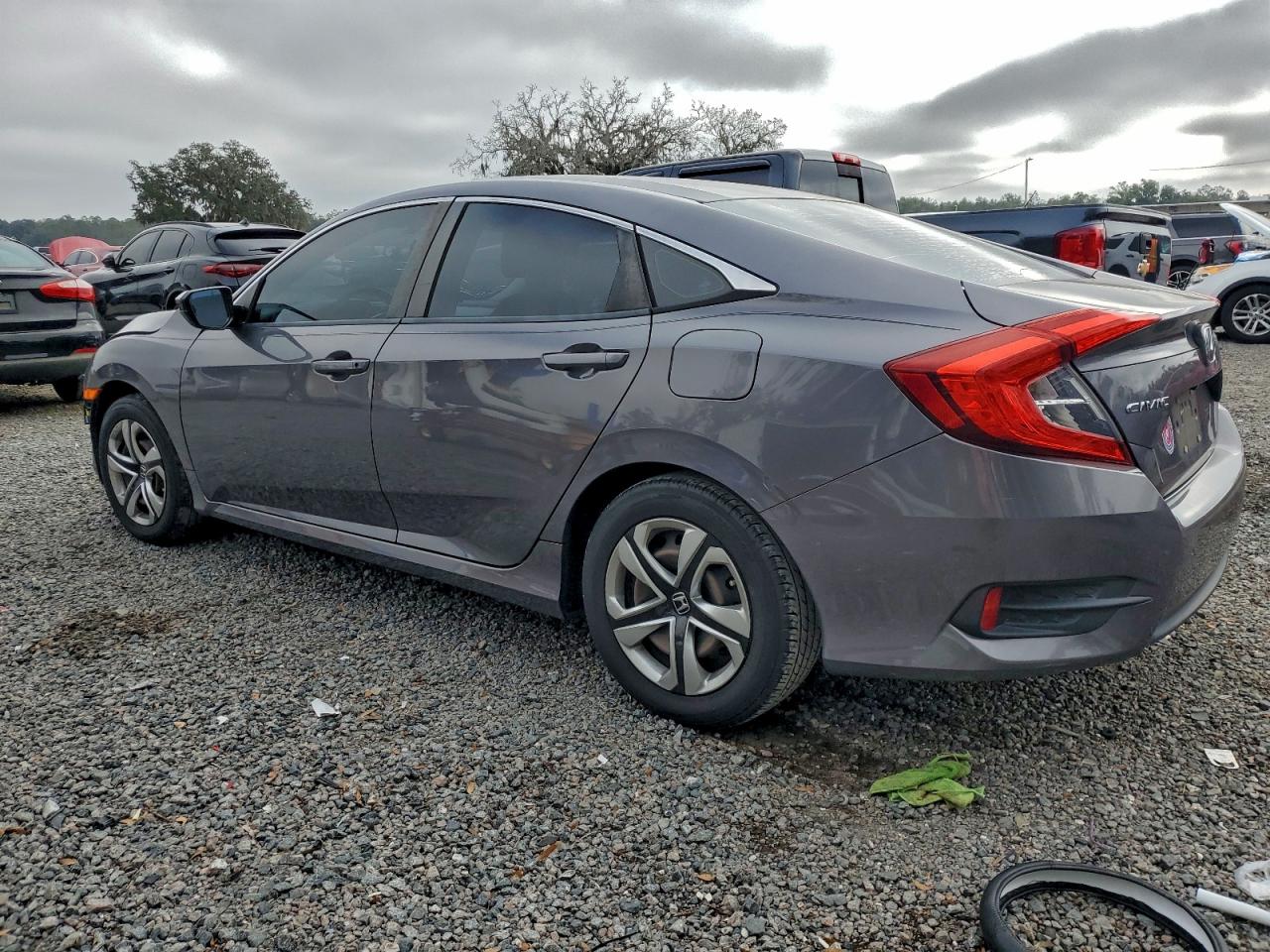 2016 HONDA CIVIC LX photo 2