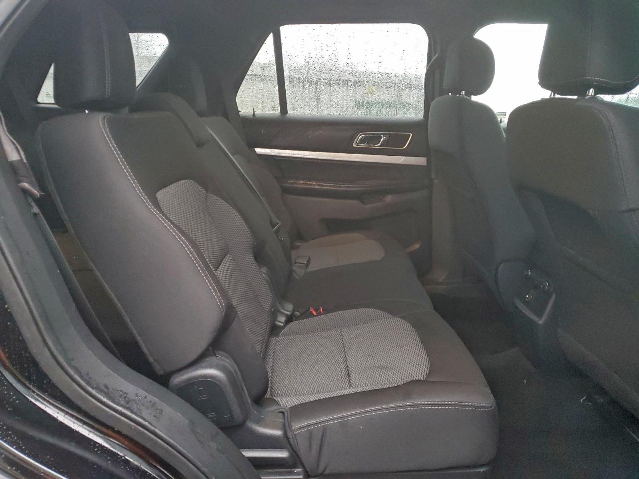 2017 FORD EXPLORER XLT photo 11