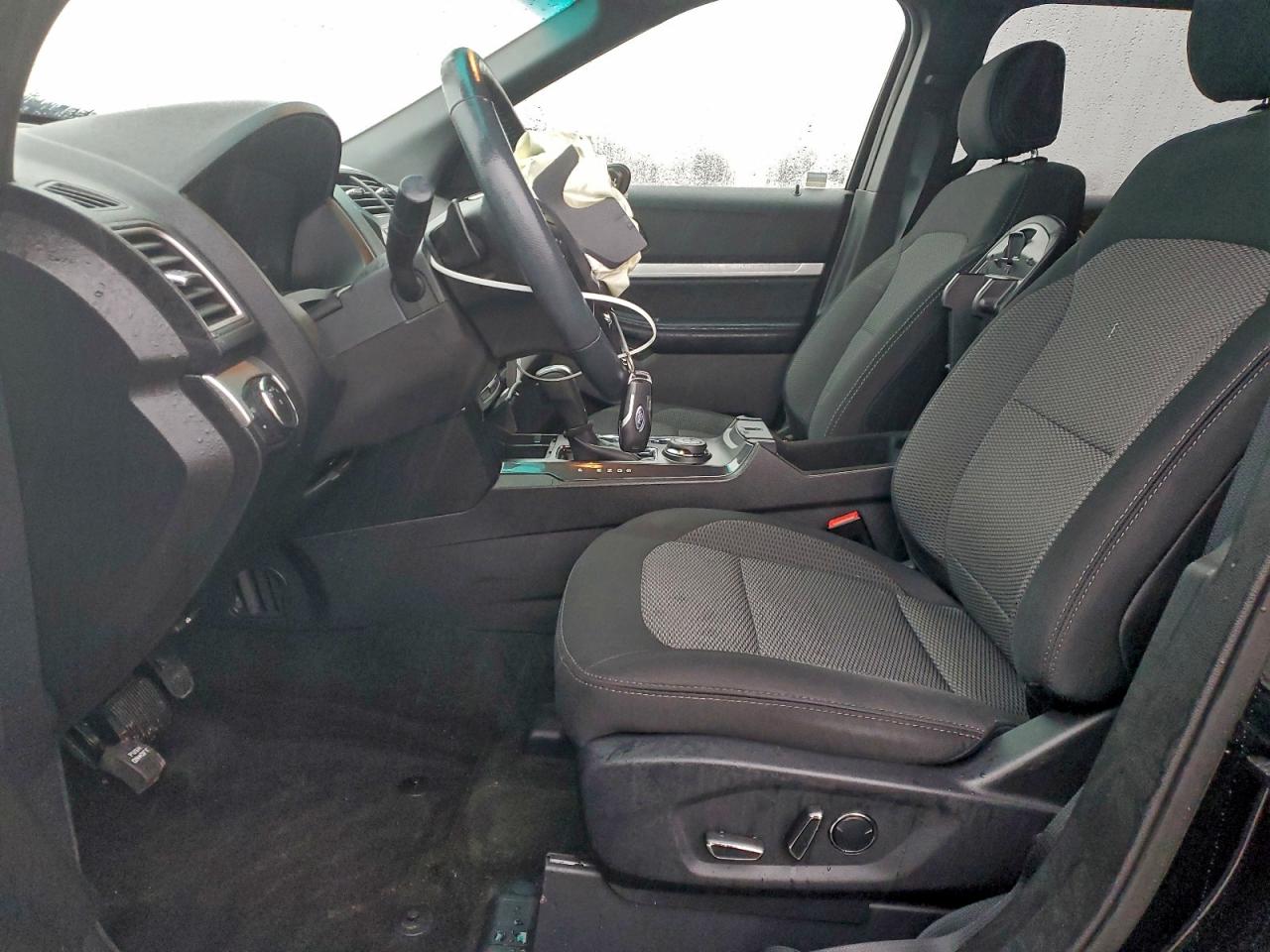 2017 FORD EXPLORER XLT photo 7