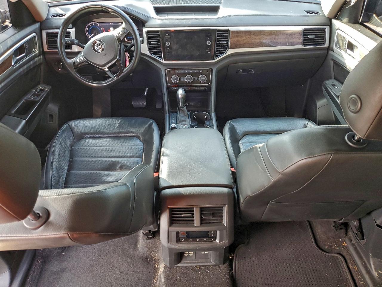 2018 VOLKSWAGEN ATLAS SEL PREMIUM photo 8