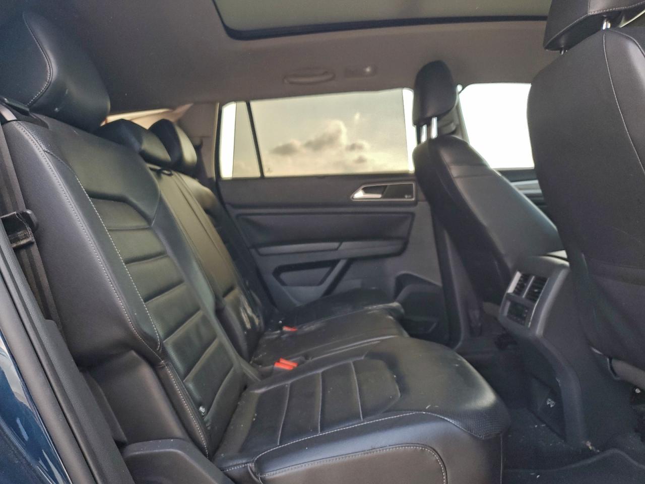 2018 VOLKSWAGEN ATLAS SEL PREMIUM photo 10