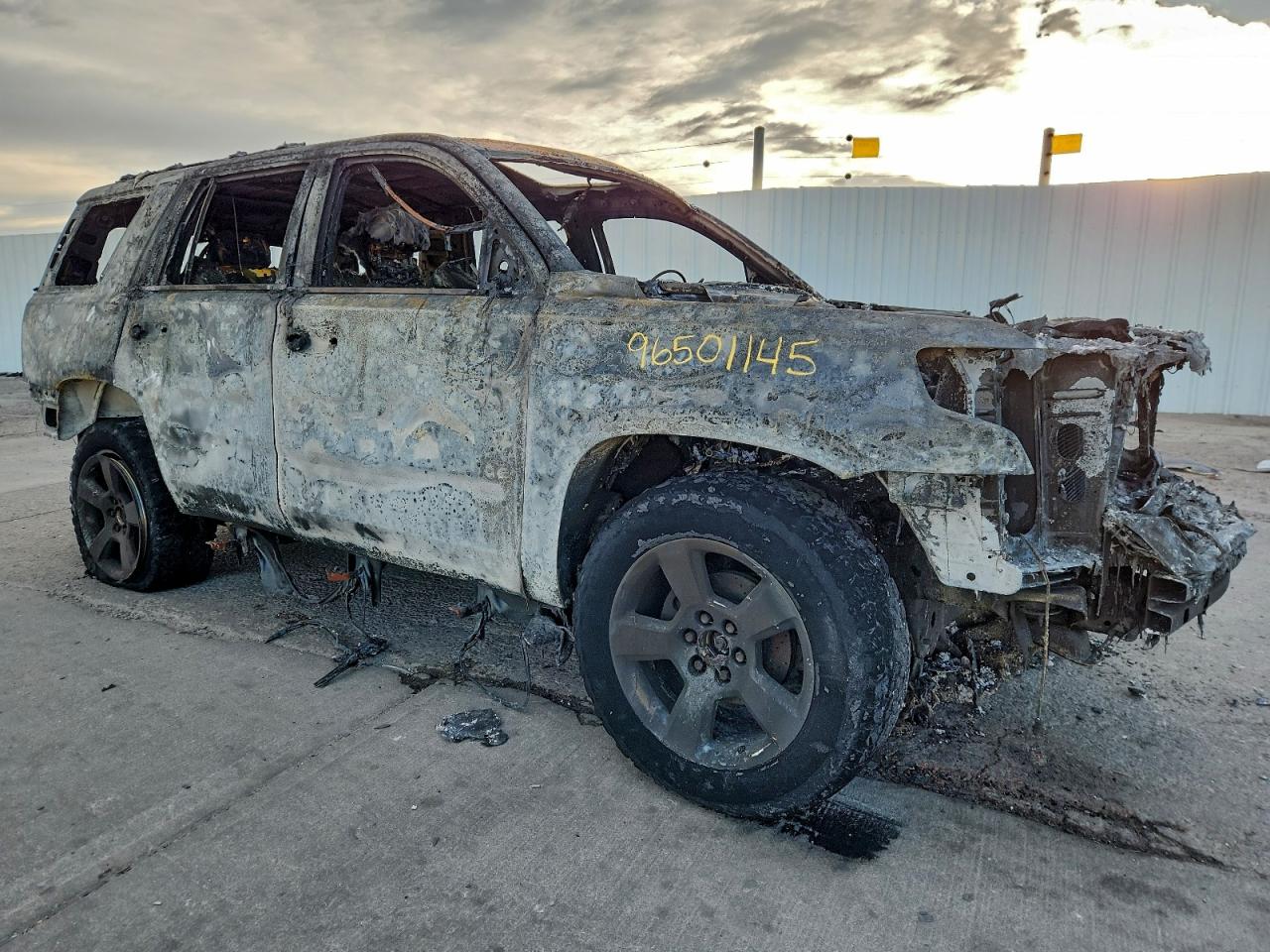 2015 CHEVROLET TAHOE K1500 LT photo 4