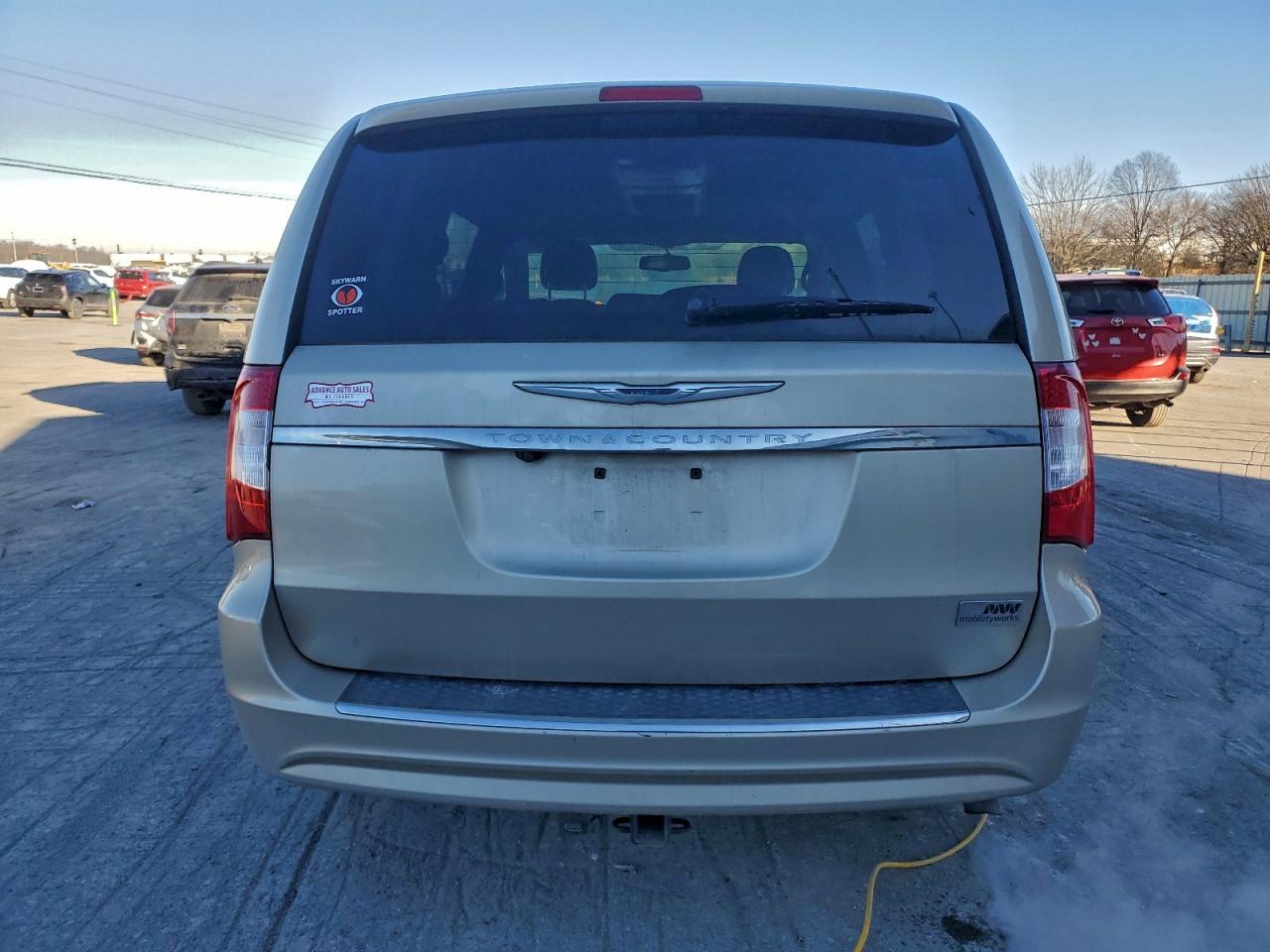 2015 CHRYSLER TOWN & COUNTRY TOURING photo 6