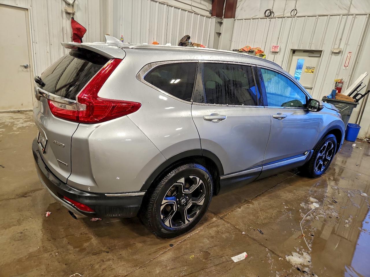2018 HONDA CR-V TOURING photo 3