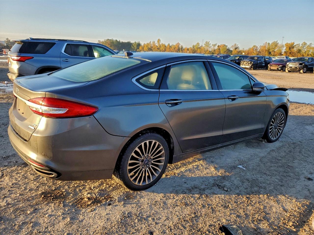 2017 FORD FUSION SE photo 3