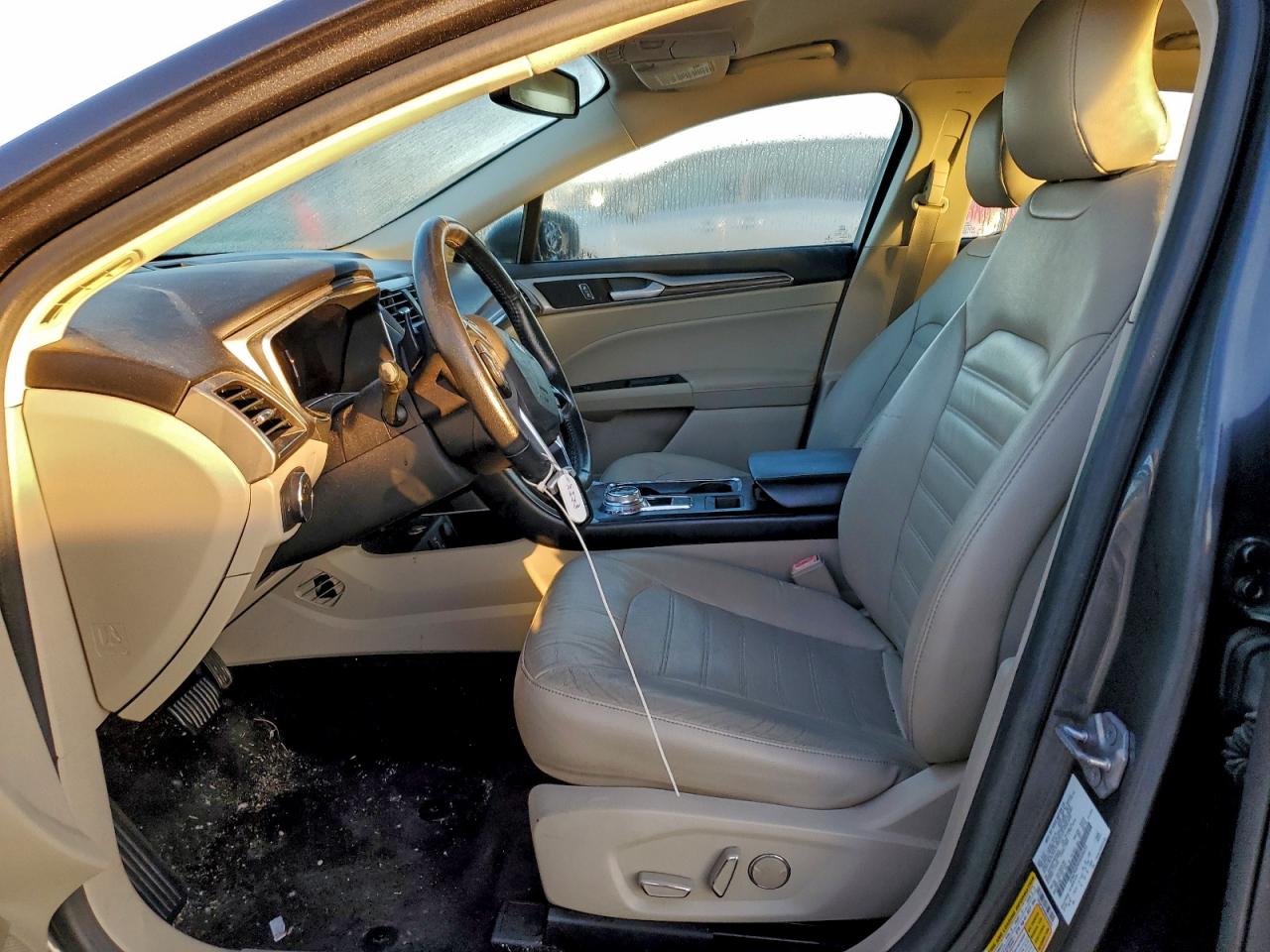 2017 FORD FUSION SE photo 7