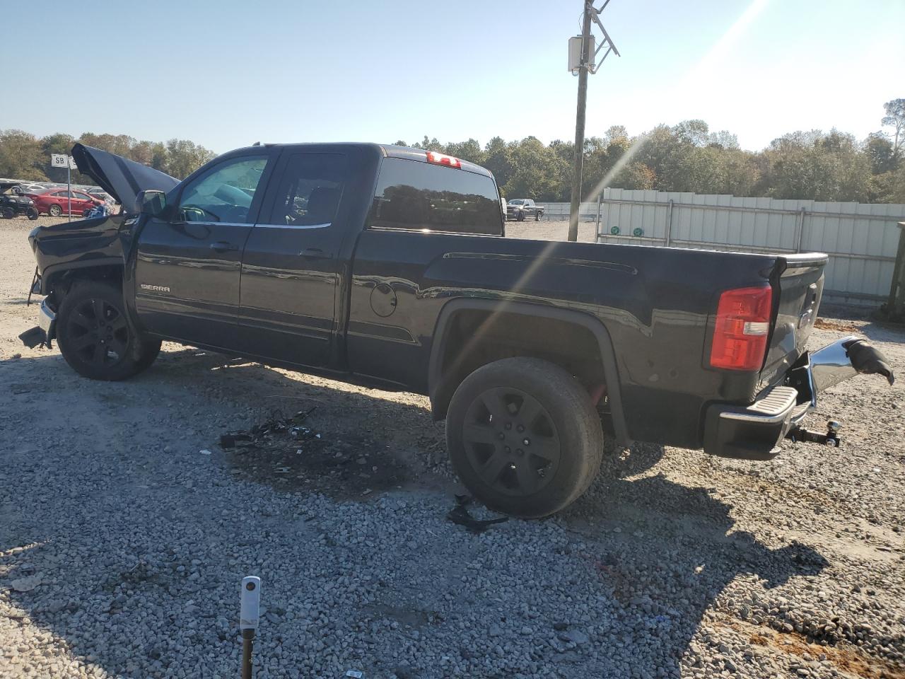 2015 GMC SIERRA K1500 SLE photo 2