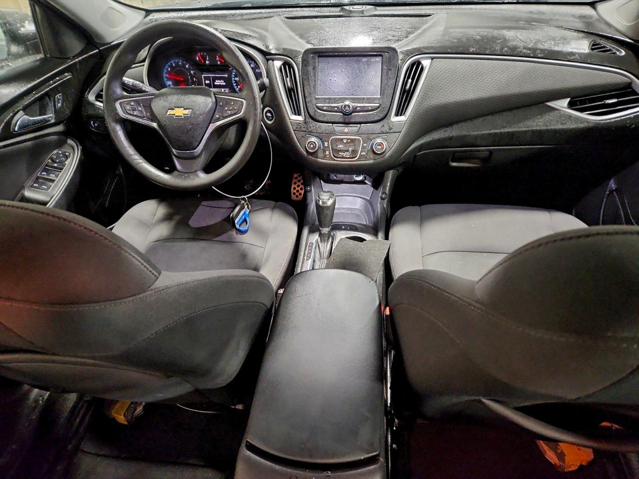 2017 CHEVROLET MALIBU LS photo 8