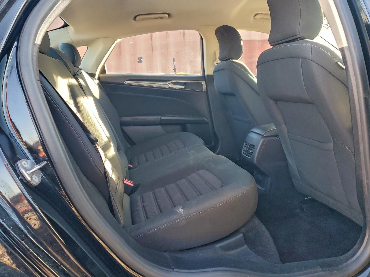 2018 FORD FUSION SE photo 10