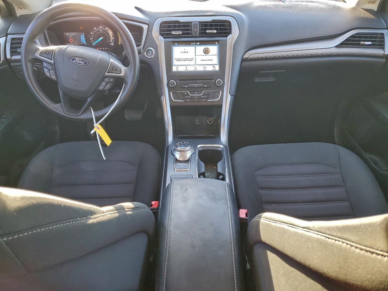 2018 FORD FUSION SE photo 8