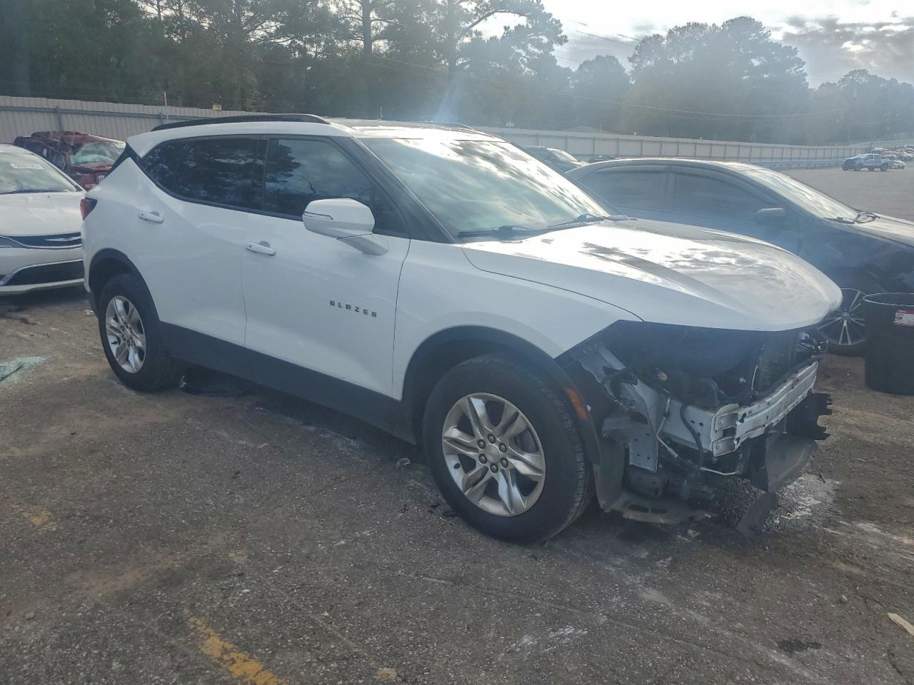 2020 CHEVROLET BLAZER 2LT photo 4