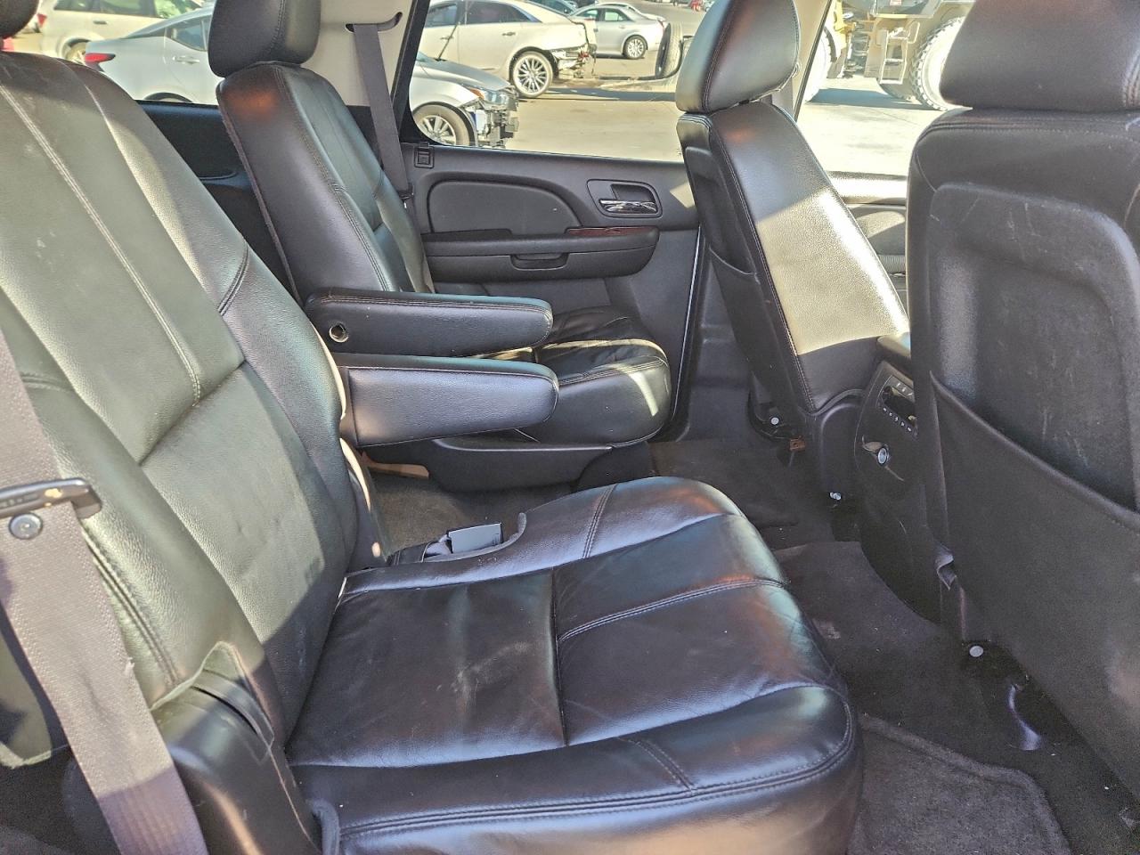 2013 CHEVROLET TAHOE C1500 LT photo 11