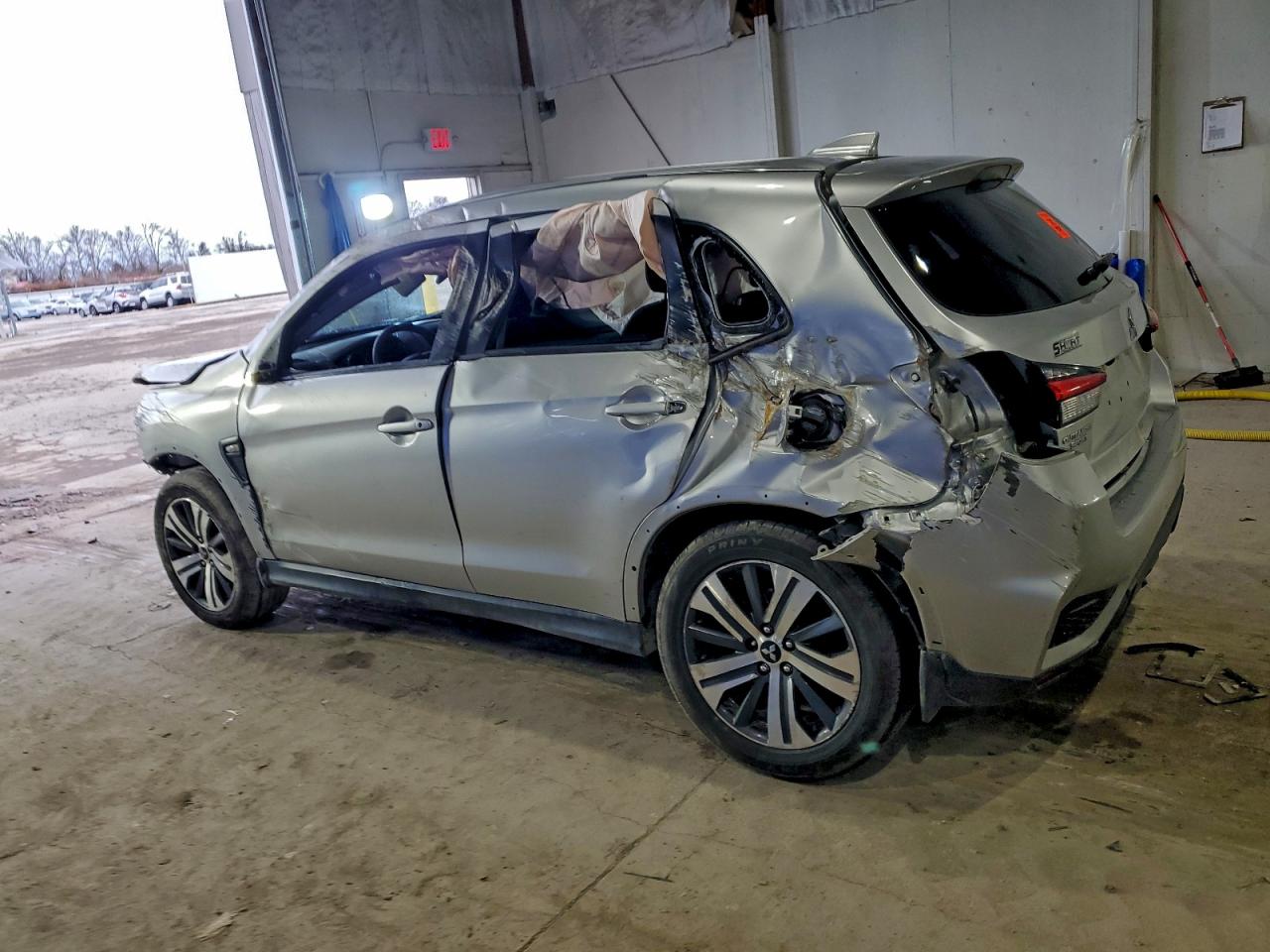 2022 MITSUBISHI OUTLANDER SPORT ES photo 2