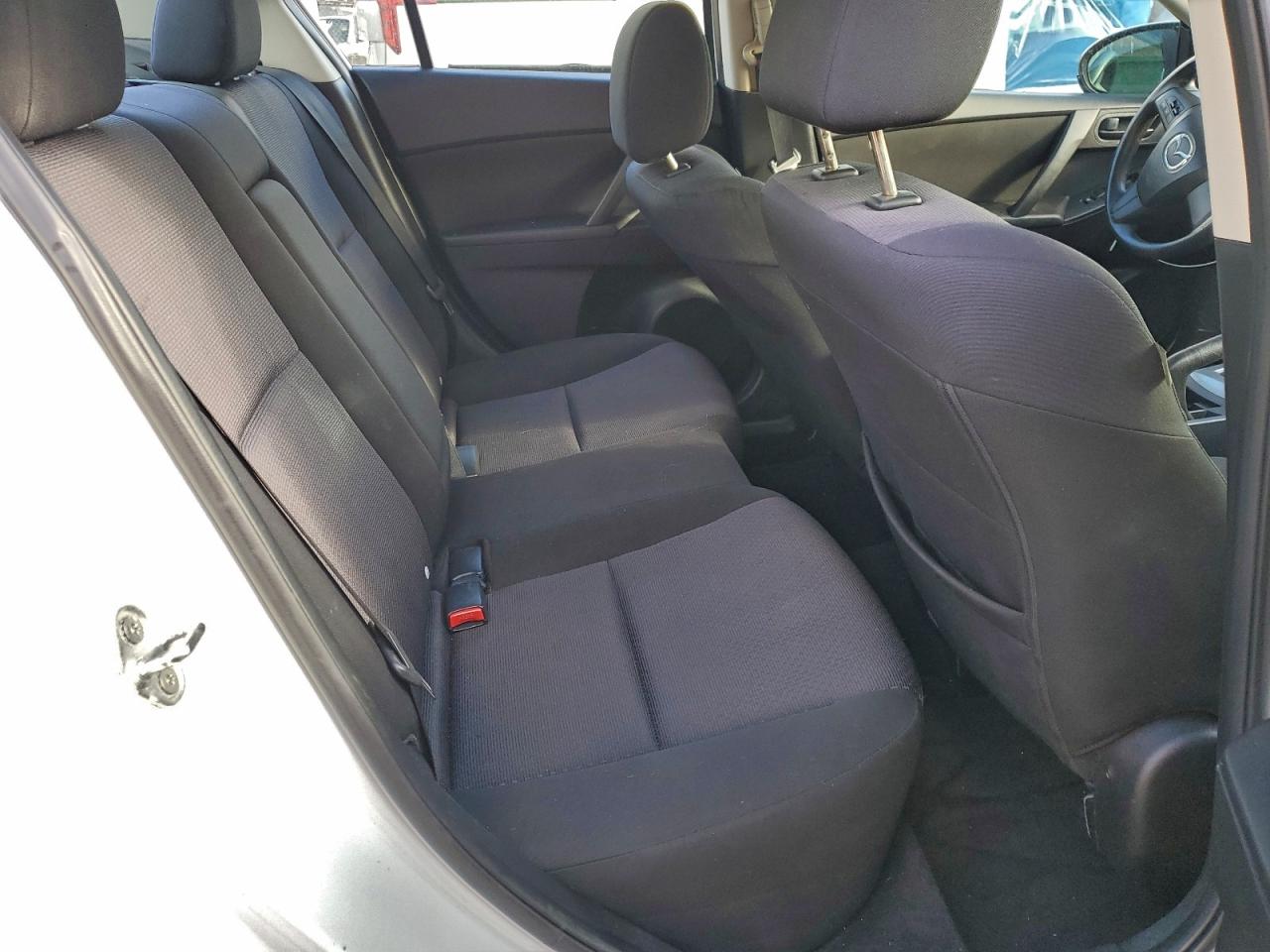 2010 MAZDA 3 I photo 10