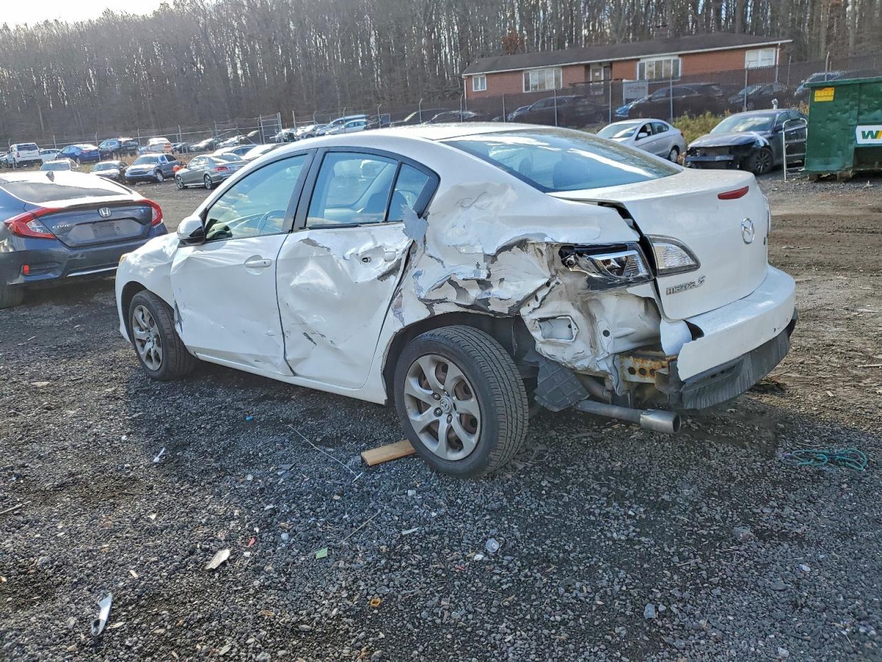 2010 MAZDA 3 I photo 2