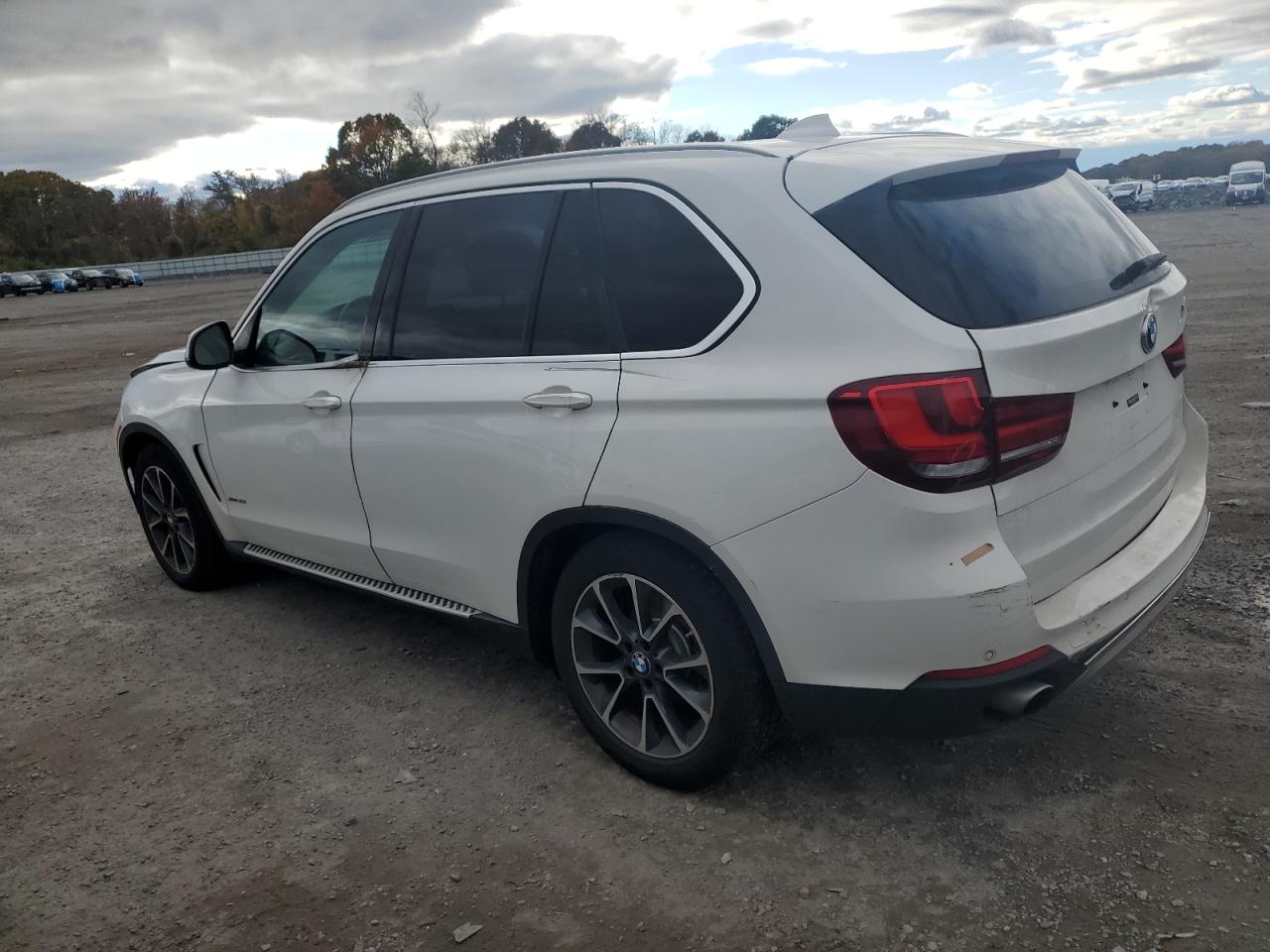 2016 BMW X5 XDRIVE35I photo 2