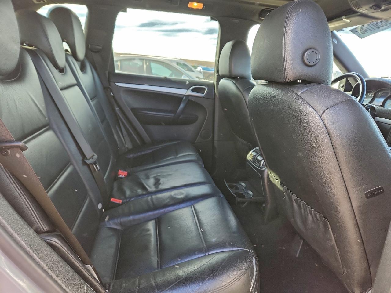 2008 PORSCHE CAYENNE photo 11