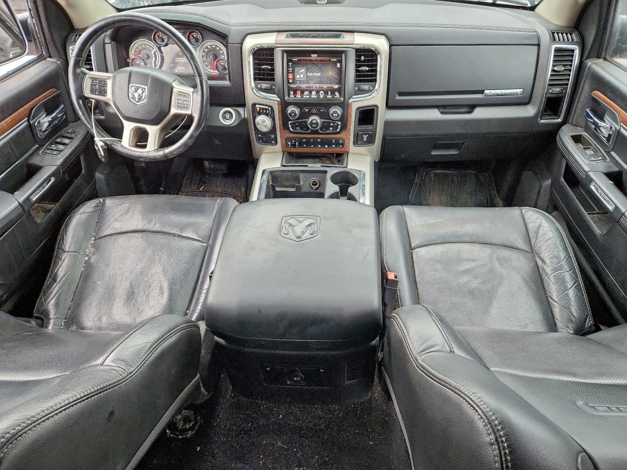 2015 RAM 1500 LARAMIE photo 8