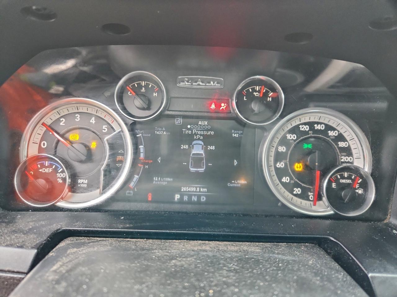 2015 RAM 1500 LARAMIE photo 9