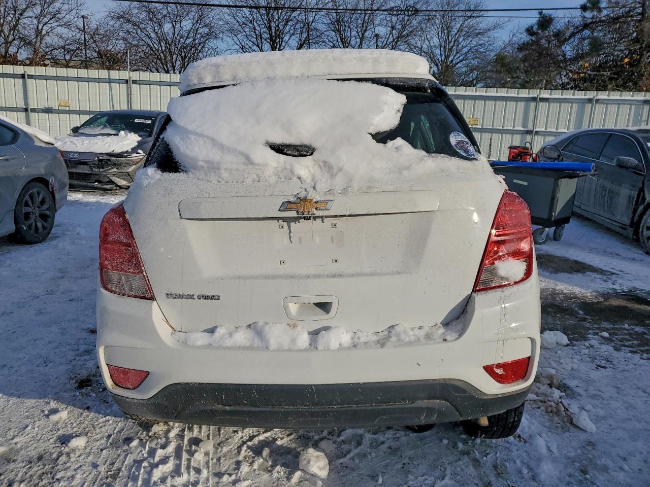 2020 CHEVROLET TRAX LS photo 11