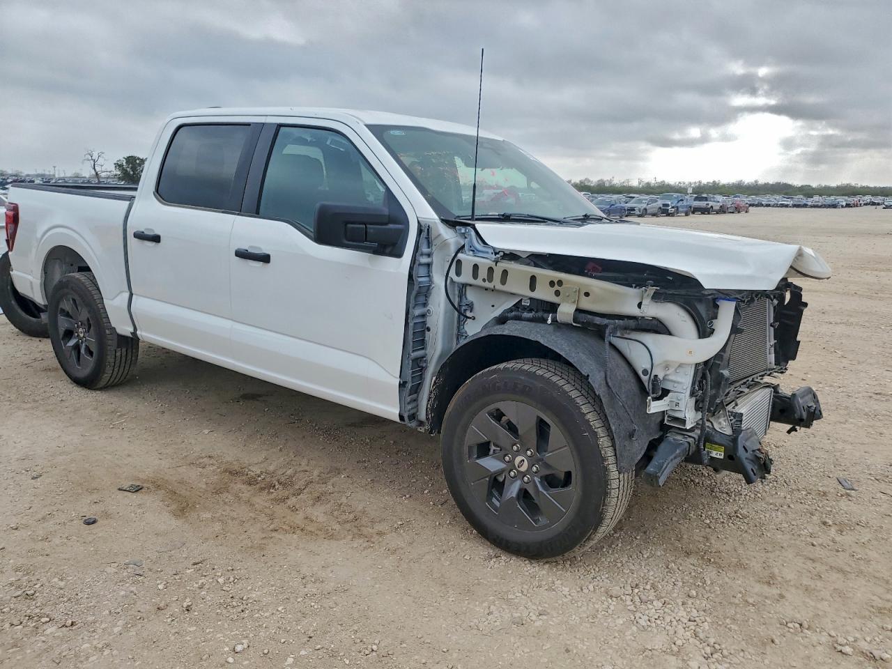 2025 FORD F150 STX photo 4