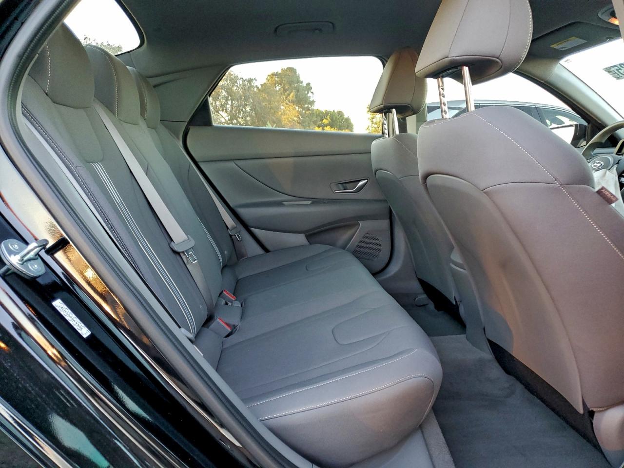 2023 HYUNDAI ELANTRA SEL photo 10