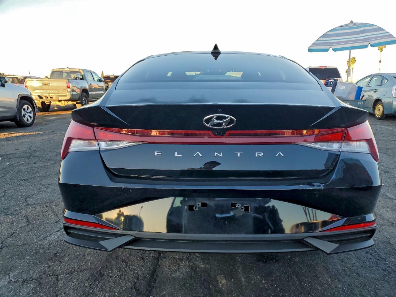 2023 HYUNDAI ELANTRA SEL photo 6