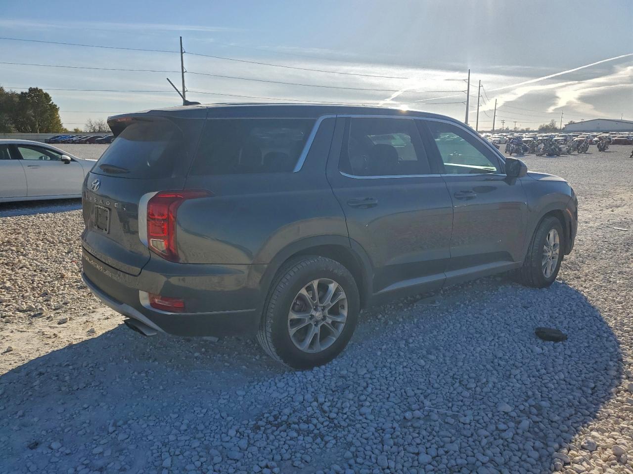 2020 HYUNDAI PALISADE SE photo 3