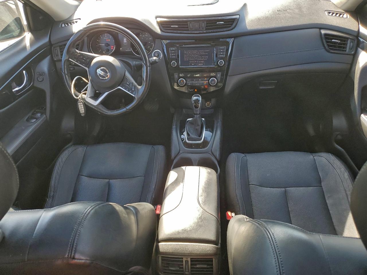 2018 NISSAN ROGUE S photo 8