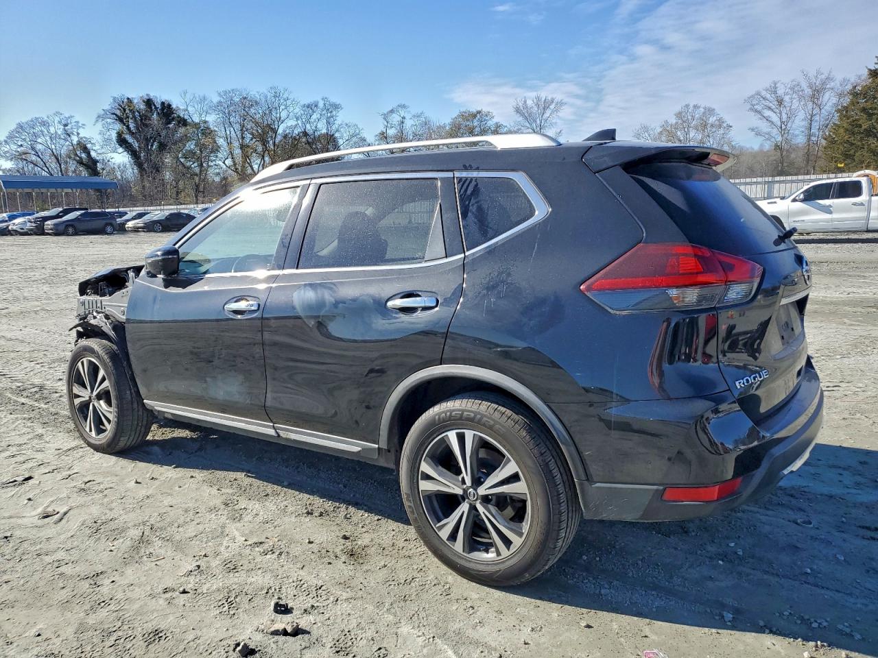 2018 NISSAN ROGUE S photo 2