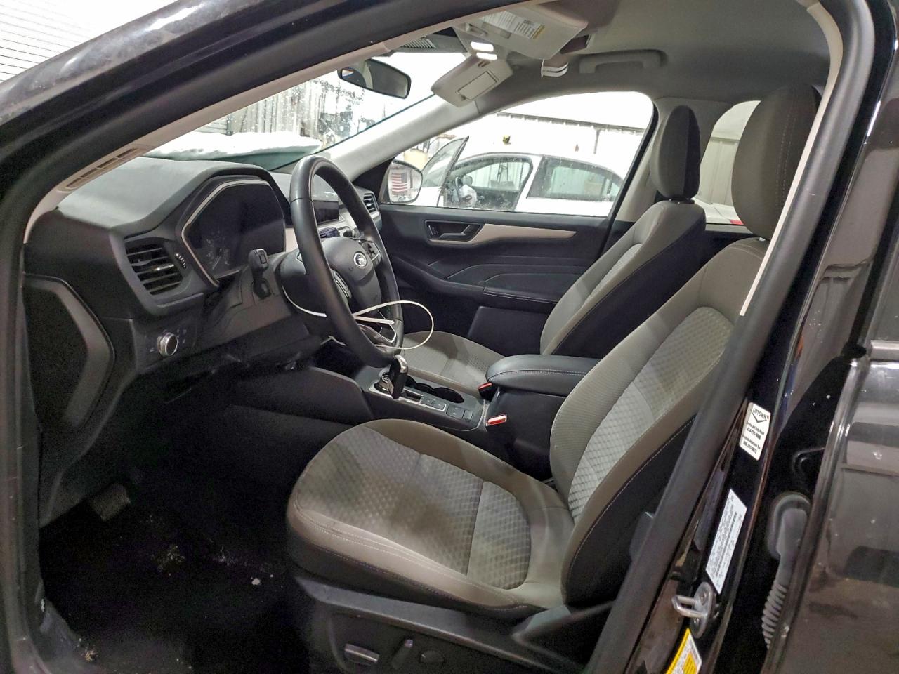 2022 FORD ESCAPE SE photo 7