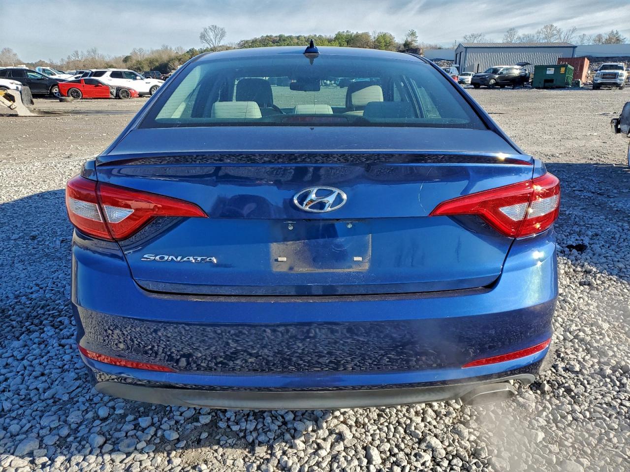 2017 HYUNDAI SONATA SE photo 6