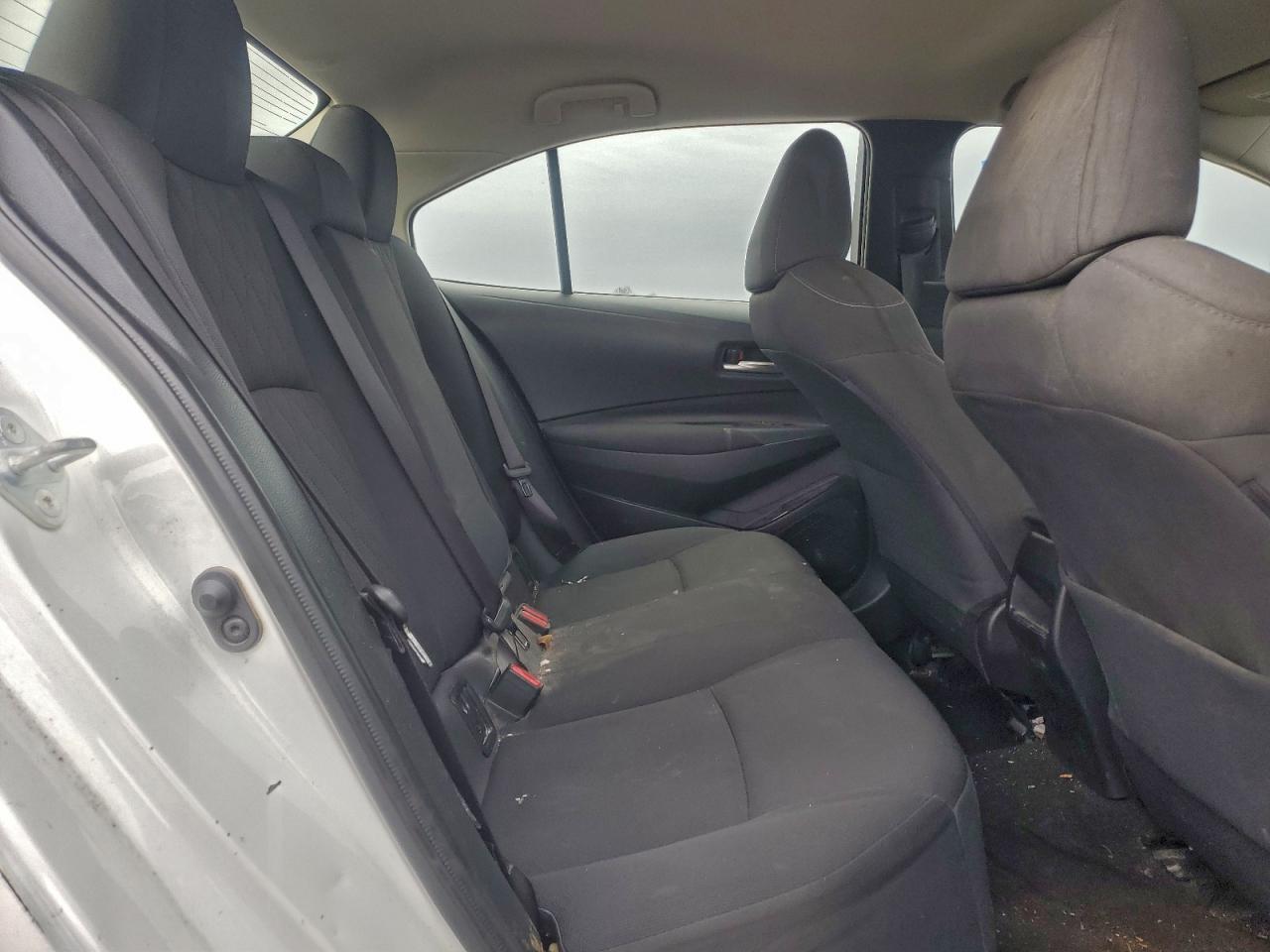 2020 TOYOTA COROLLA LE photo 10