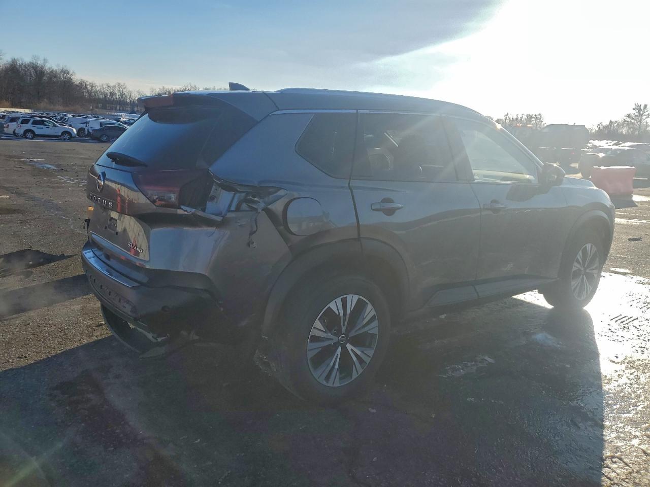 2021 NISSAN ROGUE SV photo 3