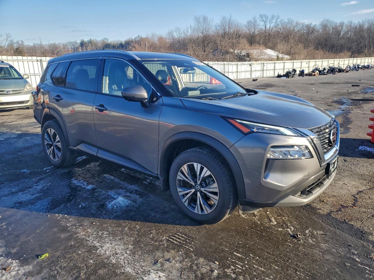 2021 NISSAN ROGUE SV photo 4