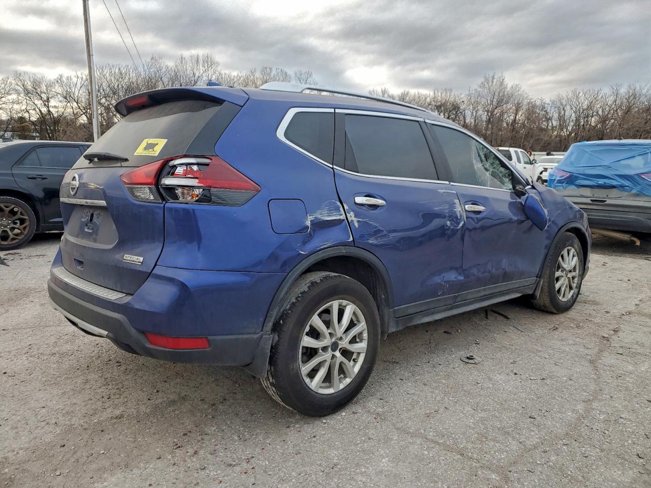 2020 NISSAN ROGUE photo 3