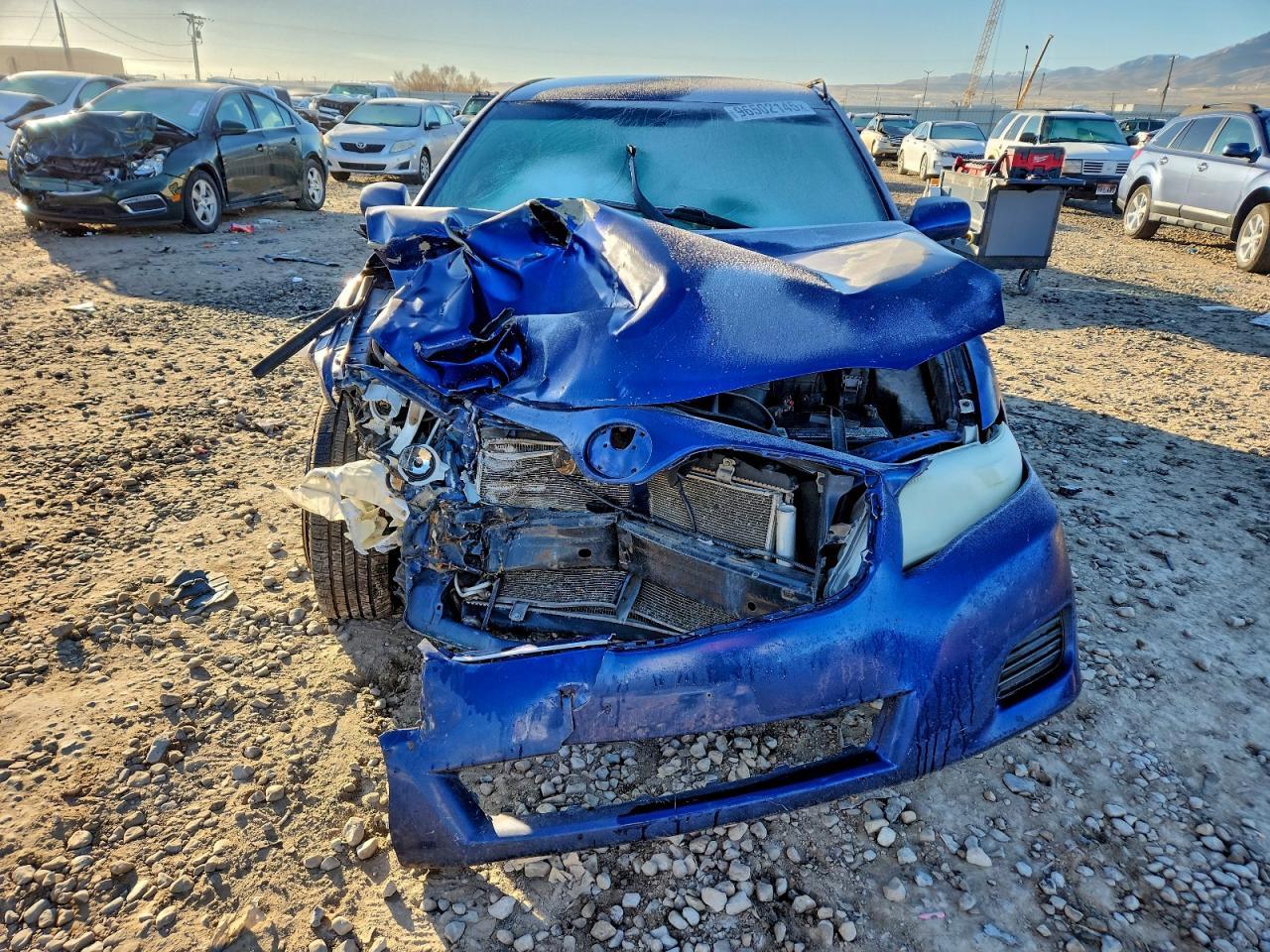 2011 TOYOTA CAMRY BASE photo 5