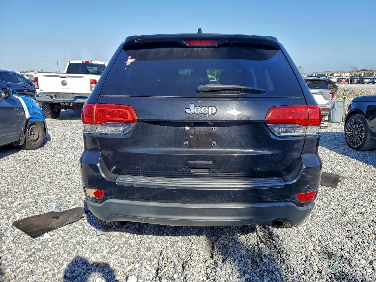 2015 JEEP GRAND CHEROKEE LAREDO photo 11