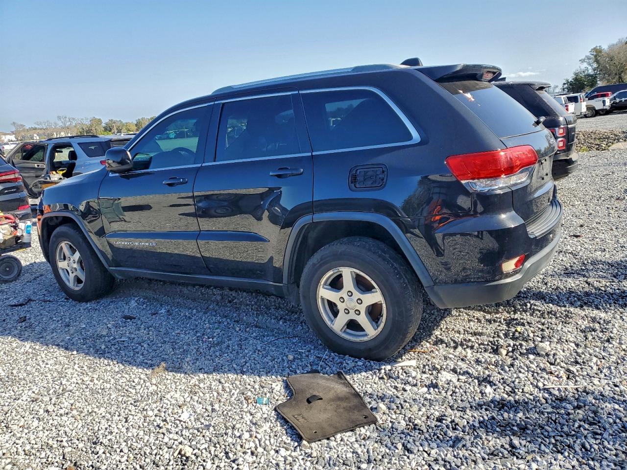 2015 JEEP GRAND CHEROKEE LAREDO photo 3