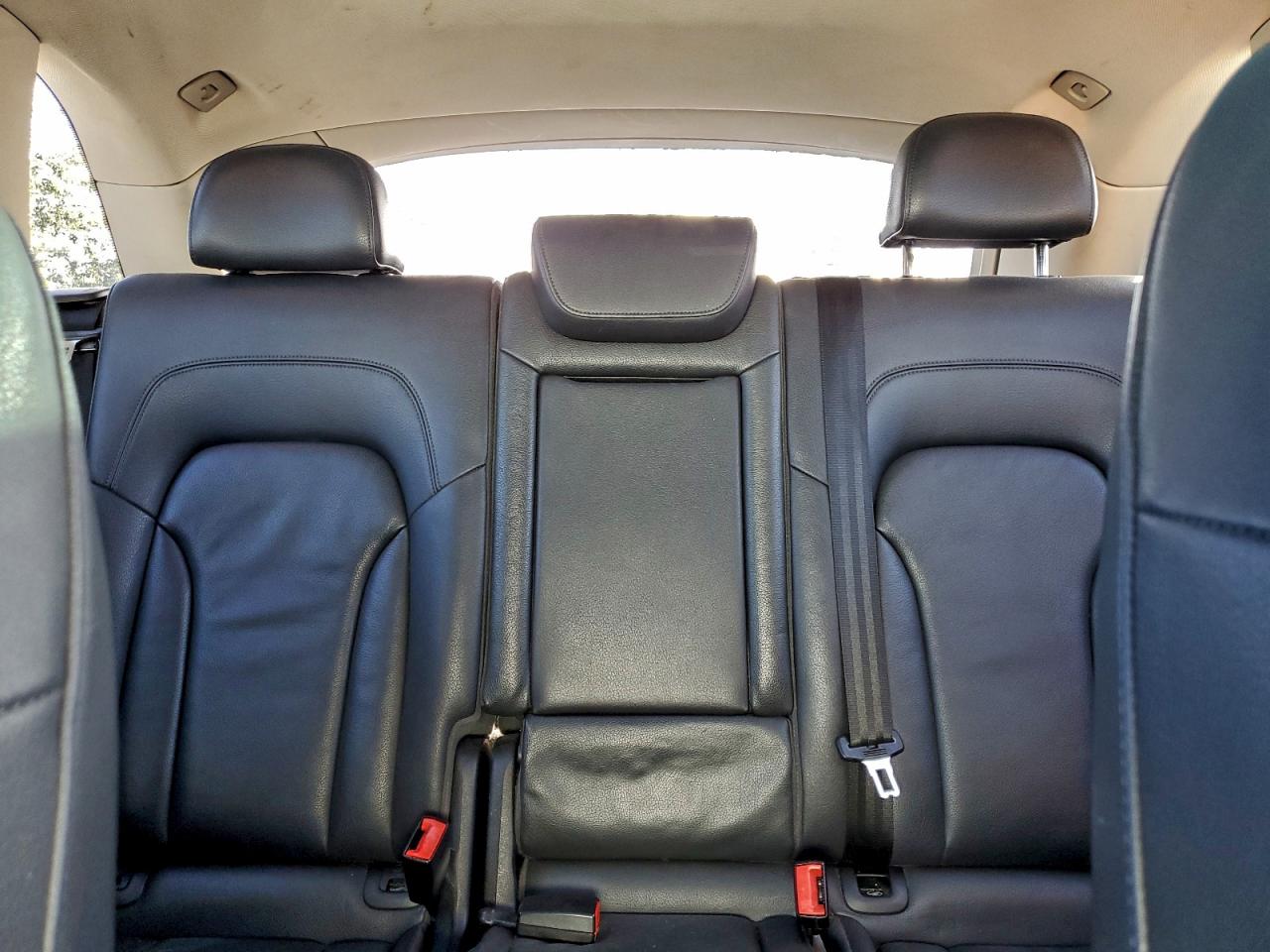 2012 AUDI Q5 PREMIUM PLUS photo 10