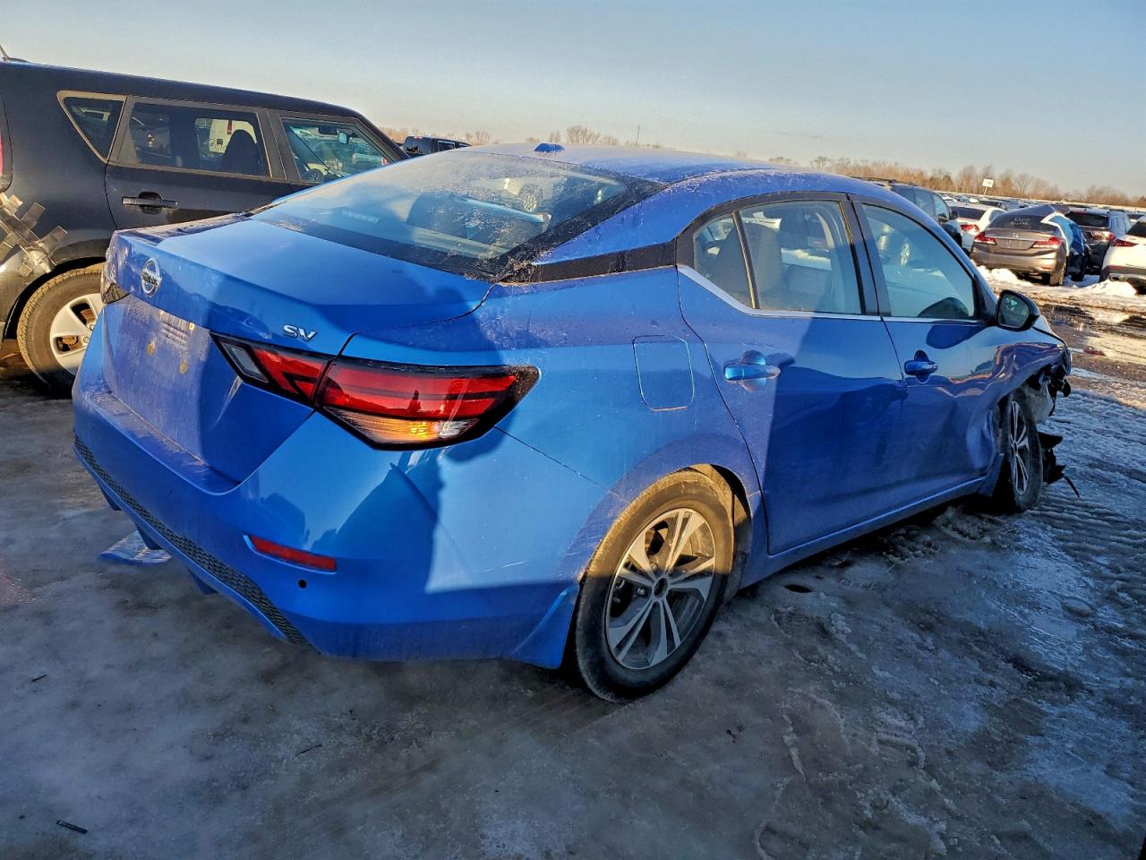 2022 NISSAN SENTRA SV photo 3