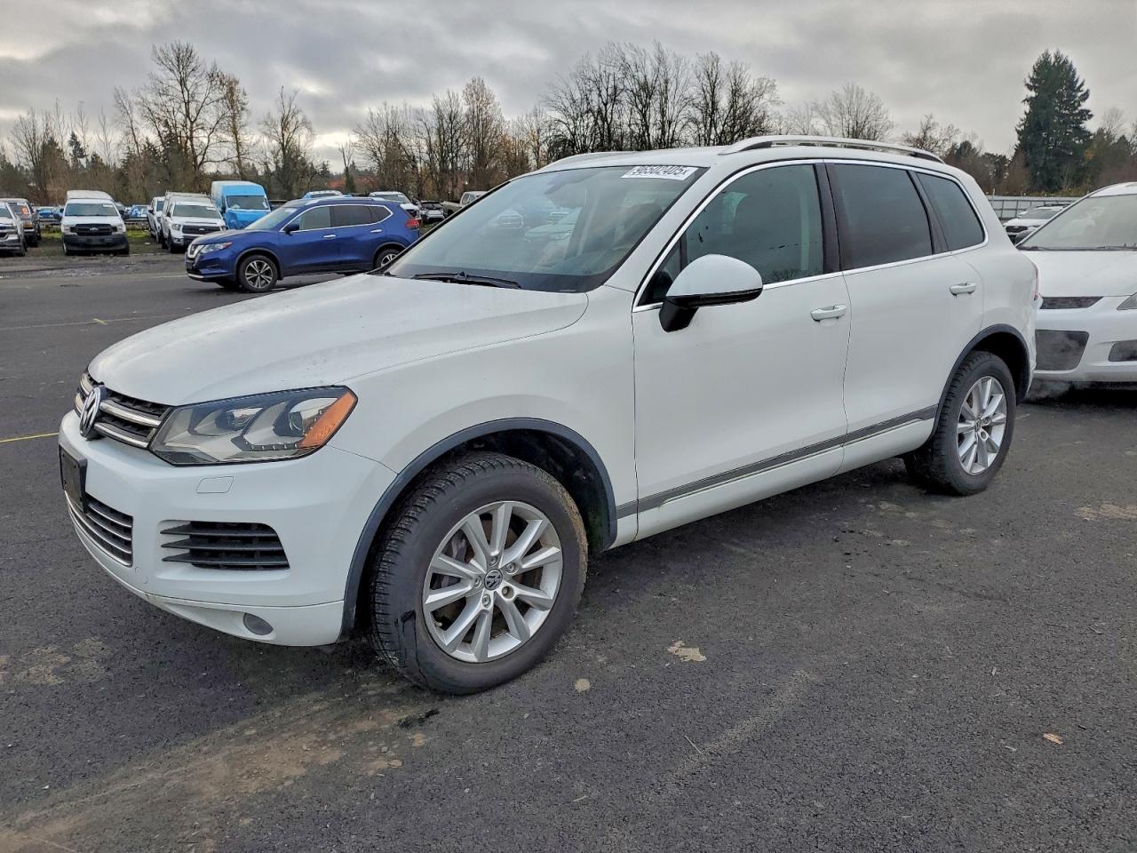 2014 VOLKSWAGEN TOUAREG V6 — MECHANICAL damage — photo 1