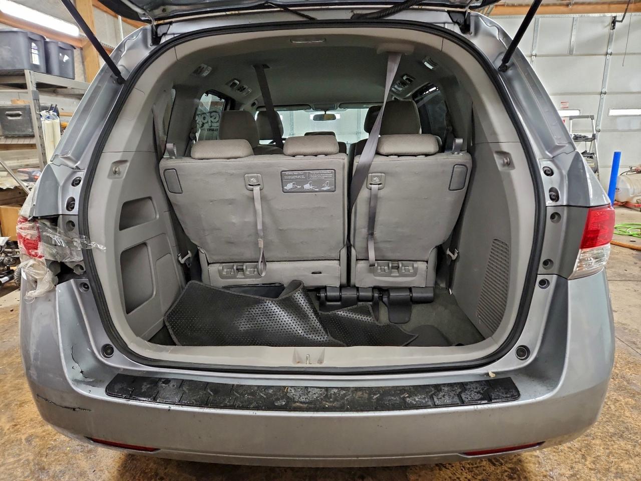 2016 HONDA ODYSSEY EX photo 6